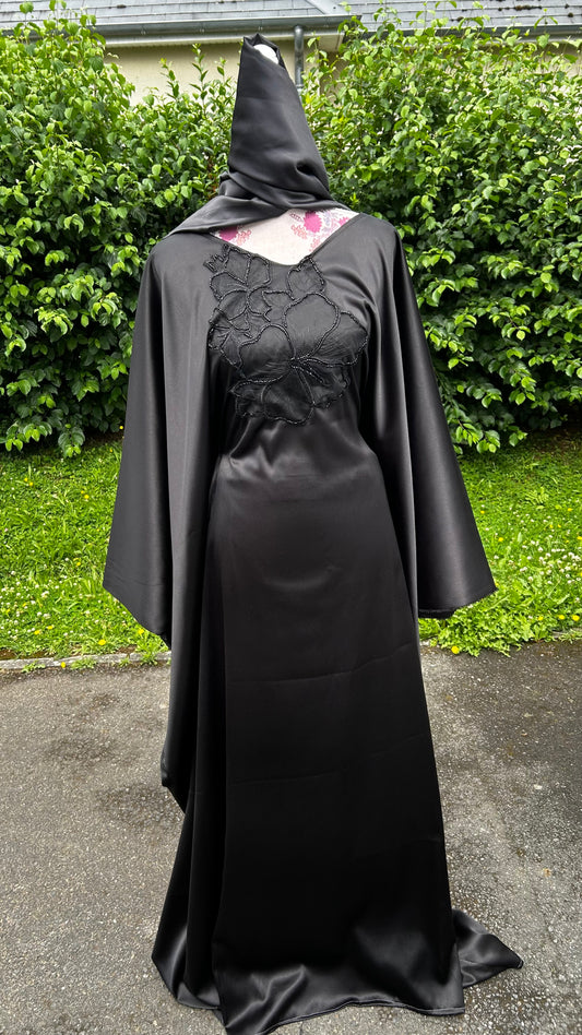 Robe satin noir